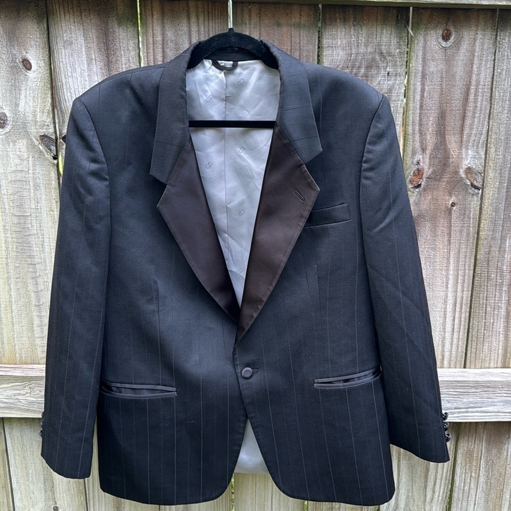 Christian Dior Monsieur tuxedo jacket, size 41S